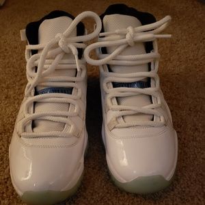Jordan 11 Columbia